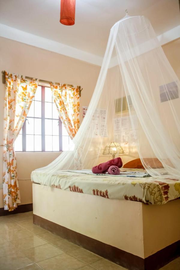 Puerto Galera Hostel Экстерьер фото