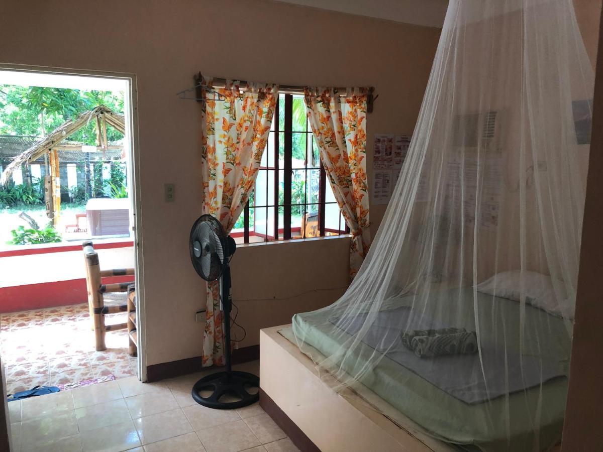 Puerto Galera Hostel Экстерьер фото