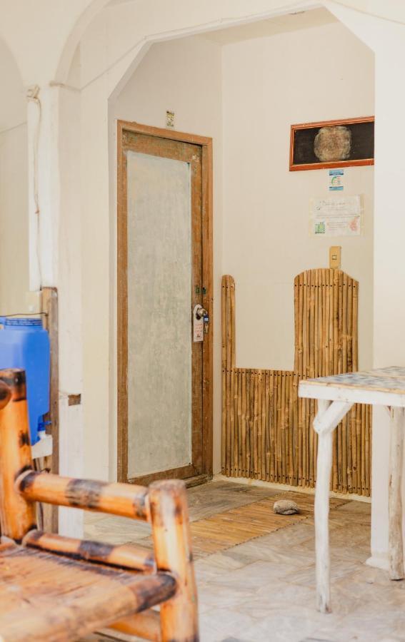 Puerto Galera Hostel Экстерьер фото